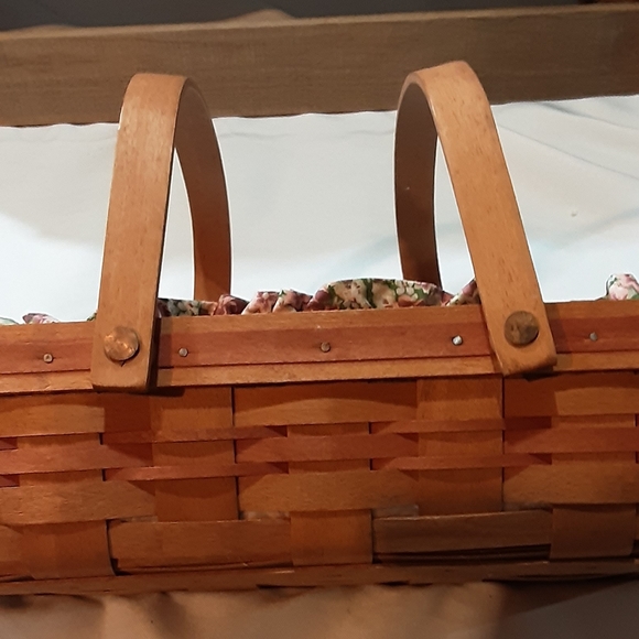 GRANDMA BONNIES MAY SERIES ROSE BASKET - Picture 5 of 7